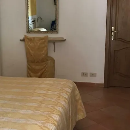 La Mammola Готель типу 