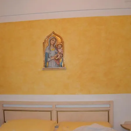 La Mammola Готель типу 